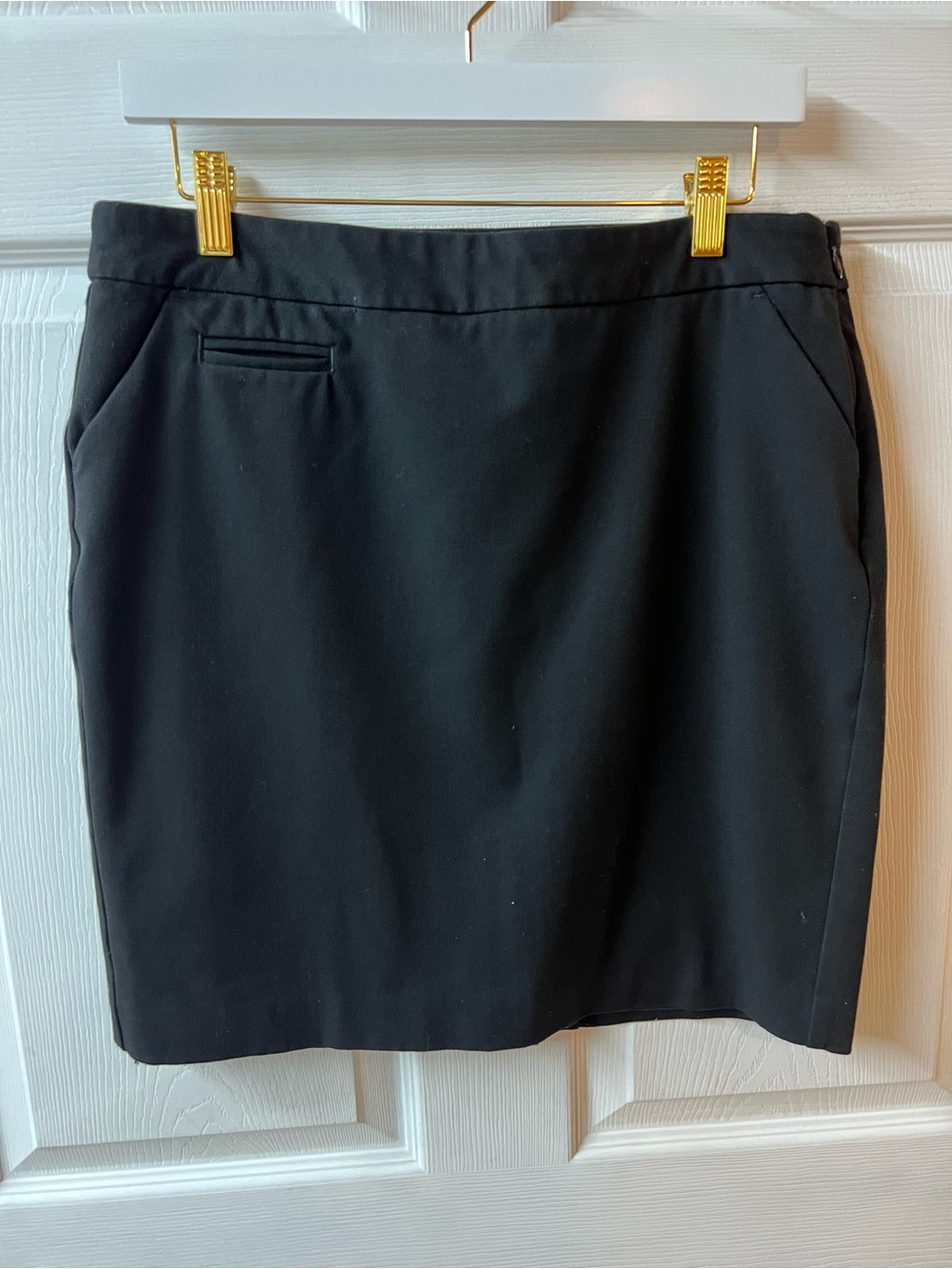 Eddie Bauer Black Women's Skirt with Contrast Waistband